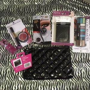 Makeup bag with makeup